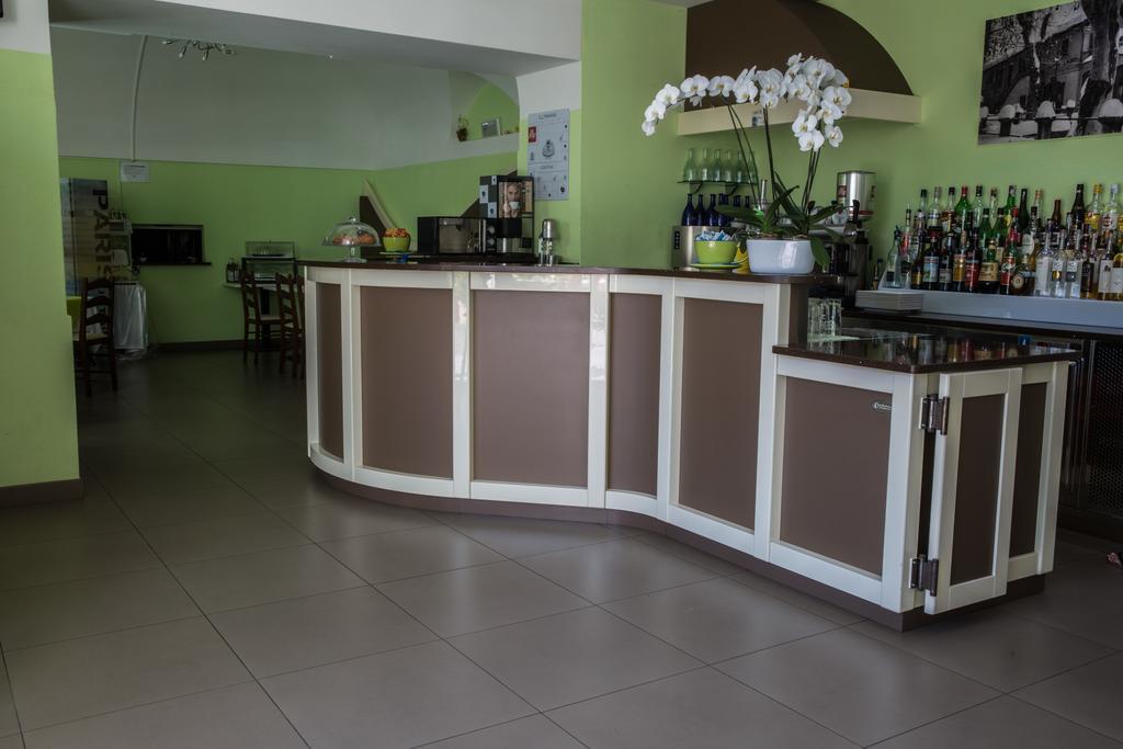 Hotel Lauro Gravedona Exterior foto